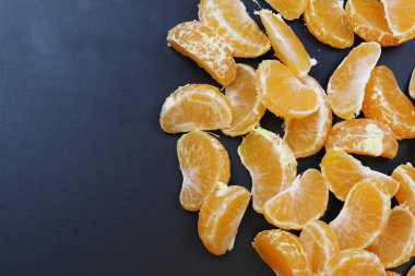 Mandarin meyvesi siyahı izole et