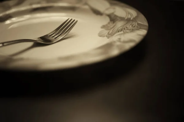 Tonad gaffel i platta monokrom — Stockfoto