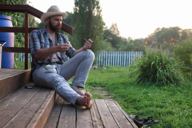 adam Duman borusu açık