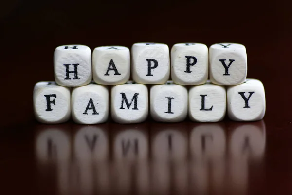 Text Familienbuchstabenwürfel — Stockfoto