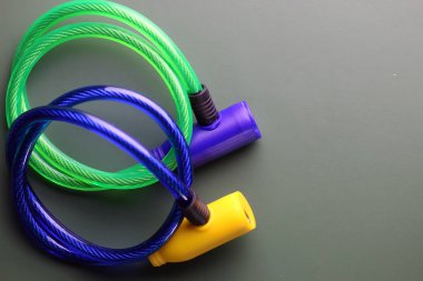 bisiklet kilidi ile anahtar