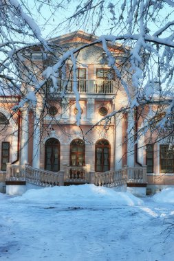 Kışın ahşap Bank