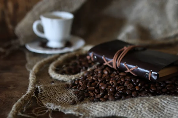 Café feijão corda livro — Fotografia de Stock