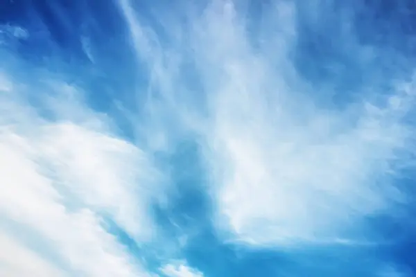 Μπλε ουρανό σύννεφο ηλιοβασίλεμα — Φωτογραφία Αρχείου