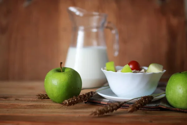 Cereales manzanas desayuno espiguillas — Foto de Stock