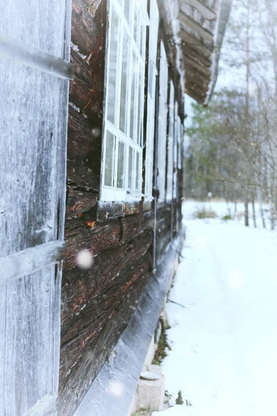 Casa no campo rural Inverno — Fotografia de Stock