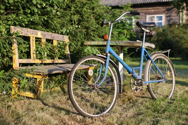 Vélo sur une nature rurale — Photo