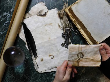 Retro kağıtları ve tablo Dedektif araçlar arka plan ile ilgili kitap