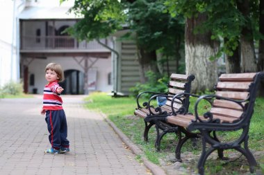 çocuk çocuk tezgah parl yalnız