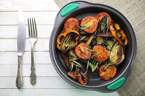 Sebze Izgara pan kızarmış patlıcan ve domates