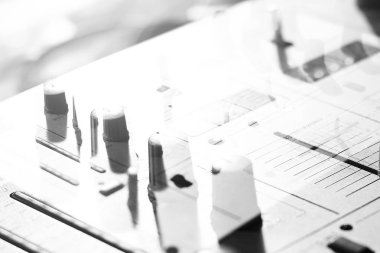 Arka plan müzik Dj keyp geçer ve Ayrıntılar öğeleri