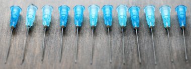 Ampül ve iğneler tıbbi şırıngadan arka plan