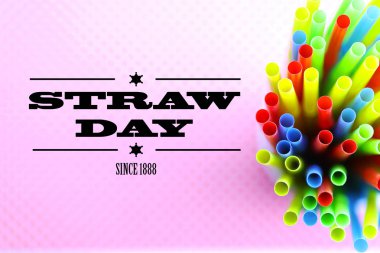 kokteyl tüpler saman günden beri 1 ile siyah bir arka plan üzerinde yalan