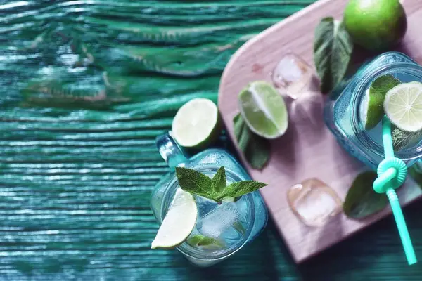 Limonata limon ve nane