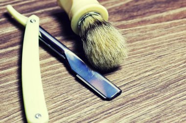 jilet gibi keskin sabun fırça