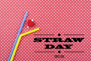 kokteyl tüpler bir parlak renkli arka plan üzerinde 