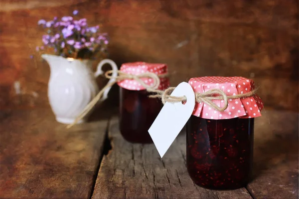 Retro rustik ev yapımı reçel kavanoz