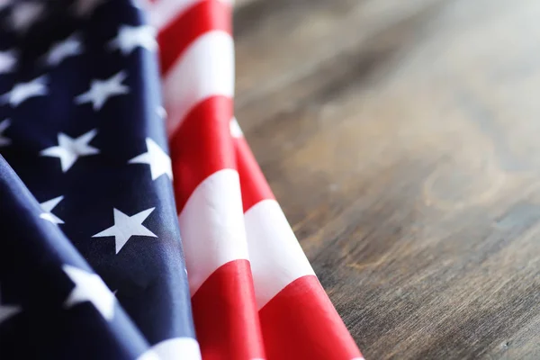 Американський прапор на дерев'яні текстури таблиці — стокове фото
