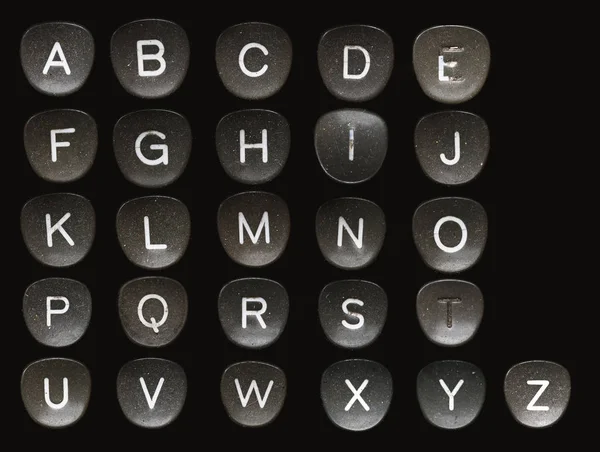 Engelska alfabetet på en nyckel på en retro skrivmaskin — Stockfoto