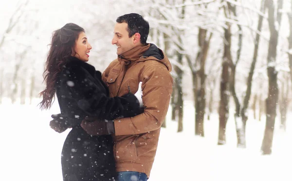 A young loving couple on a walk — Stock Photo, Image