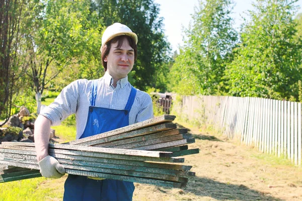 Un hombre en forma de constructor — Foto de Stock