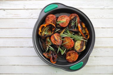 Sebze Izgara pan kızarmış patlıcan ve domates