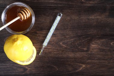 Tabletler ve soğuk algınlığı karşı ev ilaçları