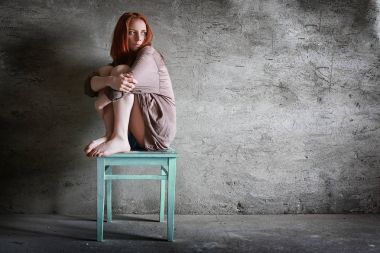 Katta oturur adam kaçırma kız kurban bağlı