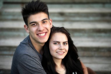 Genç çift ilk tarihte