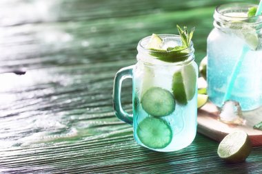 Limonata limon ve nane