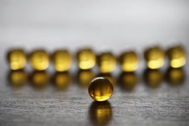 Balık yağı. Medikal Ürünler hastalıklarının tedavisi için. Co