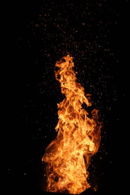 Ve turuncu-sarı renk köknar yanma gelen yangın alev dilleri