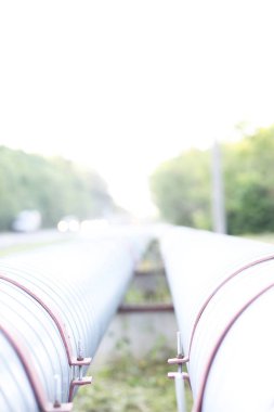 sokakta metal boru boru hattı. Gaz gaz sağlama işleri borular aracılığıyla.
