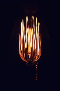 Filaman tungsten lambalar. Edisons ampul. Filaman fila