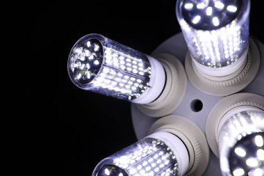 Lamba LED öğeleri. Diyotlar lambalı. Birçok parlak ışıklar