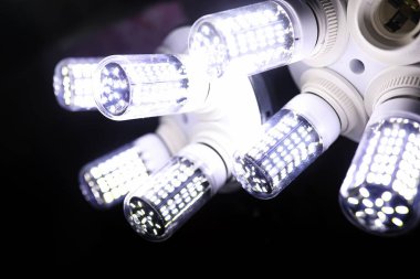 Lamba LED öğeleri. Diyotlar lambalı. Birçok parlak ışıklar