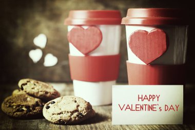 kahve kalp şekli gözlük