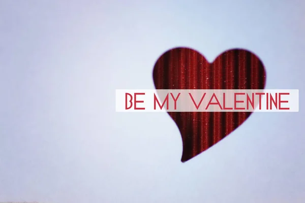 Feliz papel de San Valentín forma del corazón — Foto de Stock