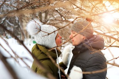 Kışın bir tarihte Çift