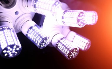 Lamba LED öğeleri. Diyotlar lambalı. Birçok parlak ışıklar