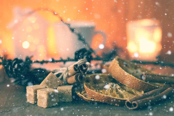 Tasse de Noël de sucre à la cannelle orange — Photo