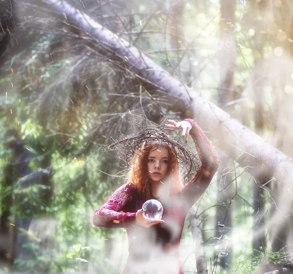 Rituel de sorcière dans une forêt — Photo