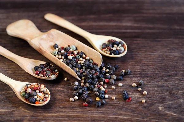 Mengsel van de pepers voor het koken — Stockfoto