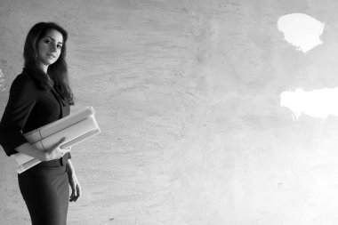 Siyah ve beyaz fotoğraf kadın mimar inşaat s