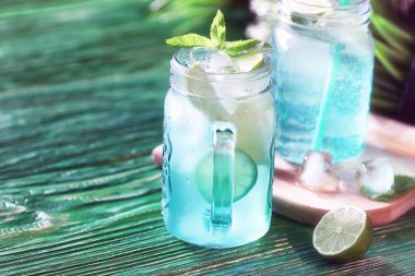 Limonata limon ve nane