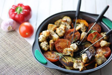 Sebze Izgara pan kızarmış patlıcan ve domates