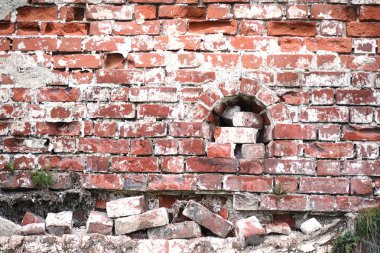 Çatallı eski tuğla duvar
