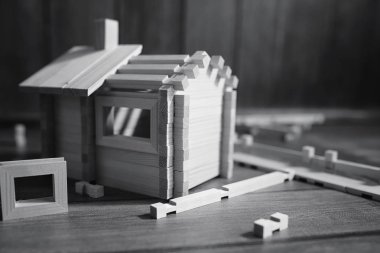 Oyuncak ahşap ev. Kurucunun ch için doğal ahşap yapılır