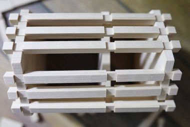 Oyuncak ahşap ev. Kurucunun ch için doğal ahşap yapılır