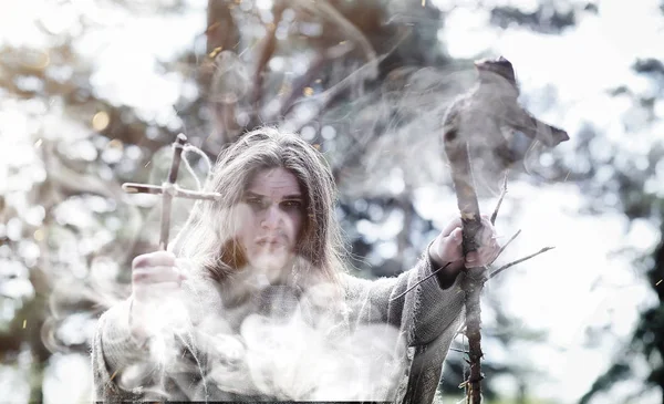 Fairy magician. A sorcerer with a glass sphere, a magical spell — Stock Photo, Image